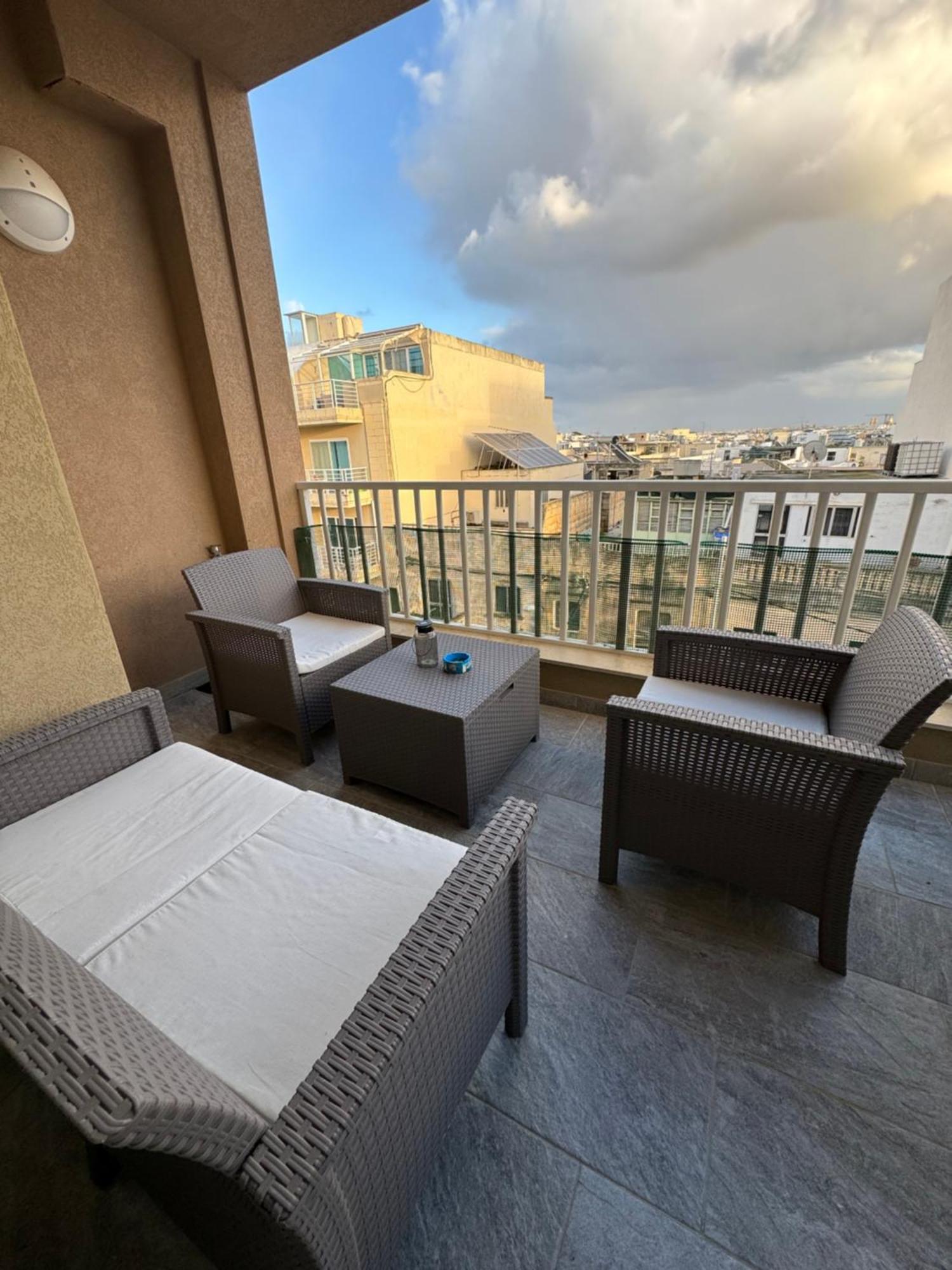 Designer 3 Bedroom And 3 Bathroom Apartment In Swatar Birkirkara Exterior foto